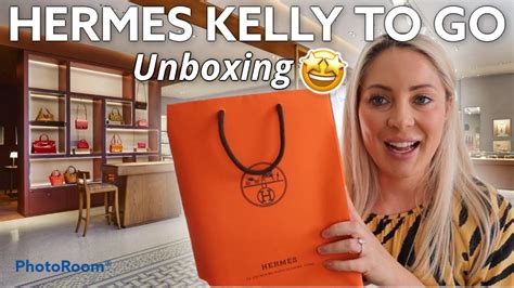 kelly wallet review.